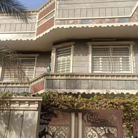 بيت ٢٠٠م • ٣ غرف • شارع الجزيرة الاصلاح