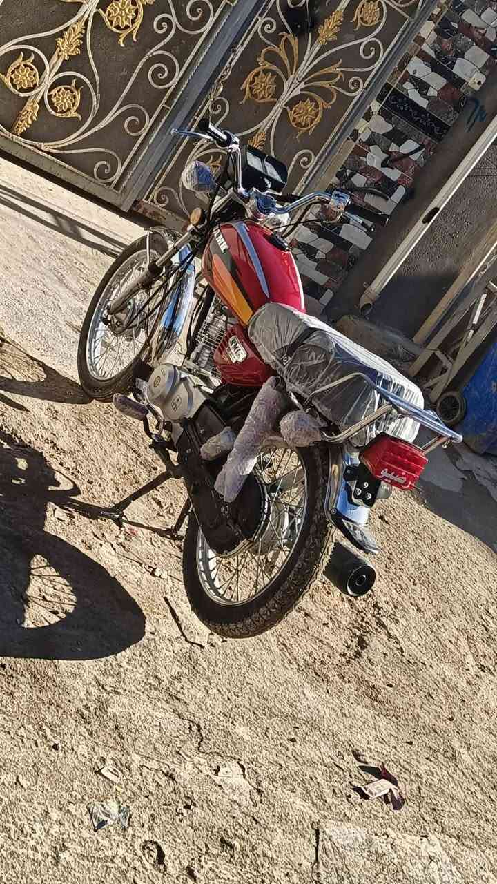 السلام عليكم
اخوان نامه امتياز اوراق اسكنر 5 اوراق موديل 25 مكفول كفاله عامه محرك مامفتوح شاصي رفيع دراجه جديده وخير من الله  السعر 625 وبيها مجال الرقم ***********
مكاني حله مركز
