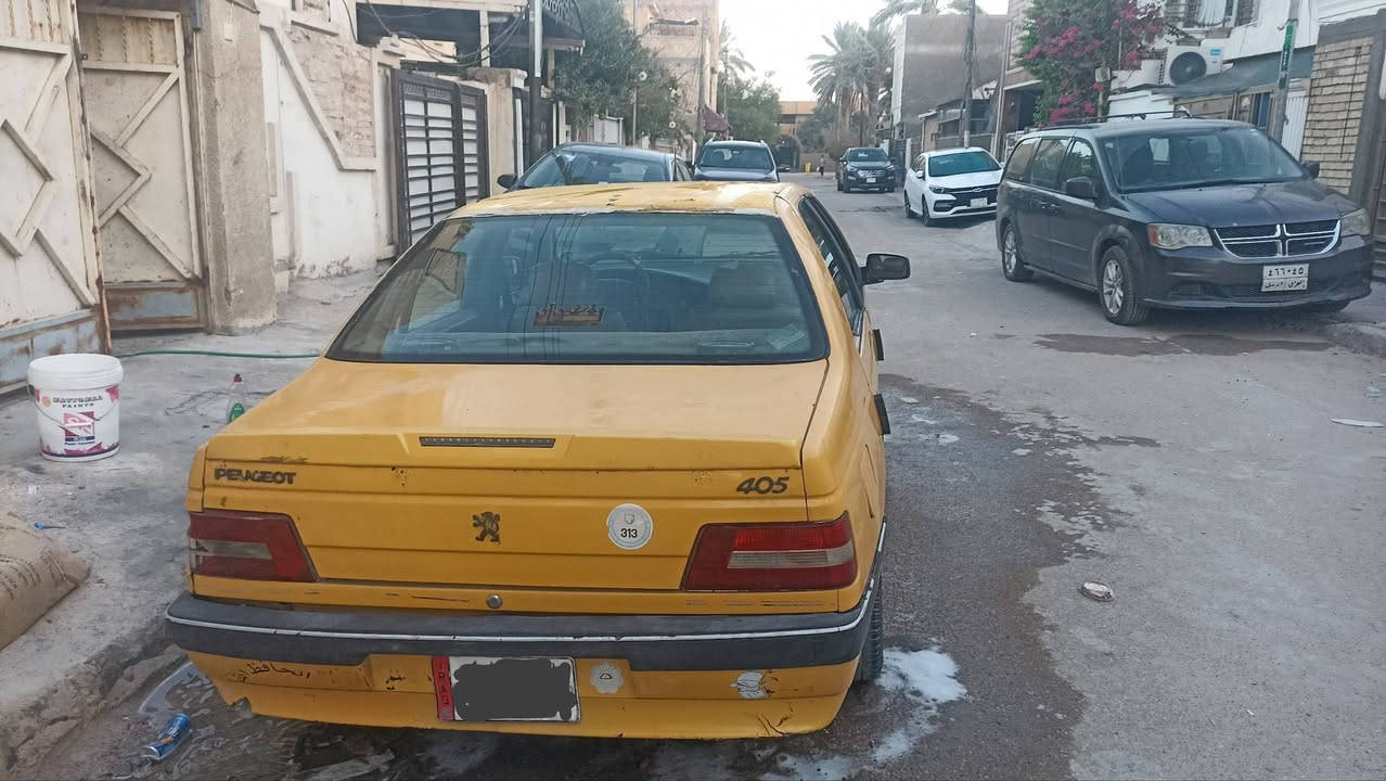بيجو لميس 13 405
سنوية ساقطة راعية يدور تحويل موجود 
كير جديد صدر جديد  تخم تاير جديد 
تبريد شغال  فلنجات جدد دسكات جدد  نكرة سلف ما تأخر 
هيئة مصفرة
سعر 25 و بي مجال 
مكاني بغداد الدورة حي اسيا 
رقم التلفون ***********
