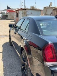 كرايسلر c300 S 2019 ماشيه 230 الف 07818481002