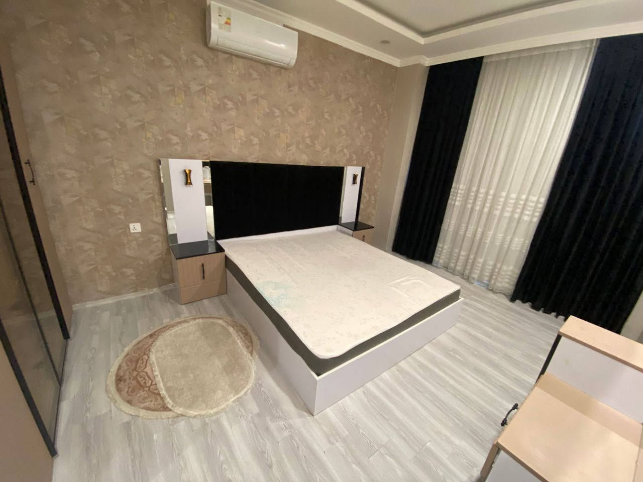 ☀☀#شقة_الایجار في #اربيل ‌☀☀
📌الموقـع:  واو تاورز في مربع الذهبي

✅ غرفە و صاله 1 + 1 مٶثث 
✅مـوقع ســتراتيجـي. 
✅اطـلالة مميزه. 
✅ المساحە 100 م
✅متوفــرة 24 ســاعة جميع
 الخدمات. 
✅ماركت 24 ساعه. 
✅صيدليه + مطاعم وكافتريات + مكوه ملابس
✅ الایجار  550 $

🔸انتصل الان لنساعدك على ايجاد العقار المناسب لك او بيع وتأجير عقارك بأفضل سعر وبأقل وقت.

 للحجز والاستفسار:

 0750 957 28 48
 0770 957 28 48

 #شقة_الایجار #خانووبۆفرۆشتن #شوقە_بۆ_کرێ #فرۆشتن #اربيل #هەولێر #شقة_الایجار #خانووبۆفرۆشتن #شوقە_بۆ_کرێ #فرۆشتن #هەولێر #اربيل
