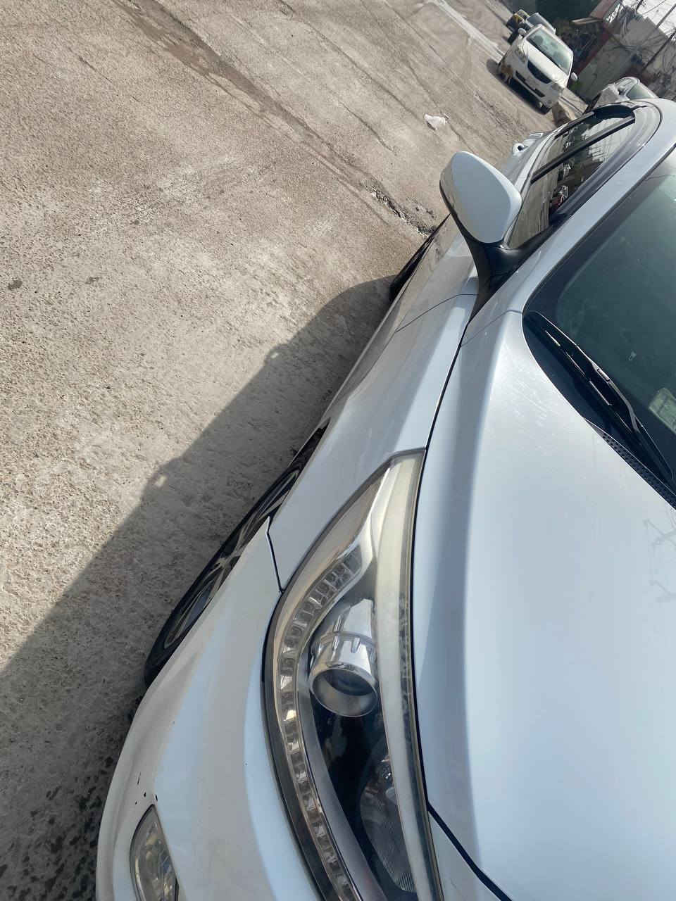 هونداي اكسنت 2014 فول مواصفات
ماشية 79 كيلو حقيقي
خليجي كوري مواصفات و استيراد خاص اعلى فئة بالاكسنت رقم بغداد بأسمي
محرك 1600 + كير اوتو ( مكفولات )
مكفولة من الضربة والصبغ والتبديل تبريد ثلج ، صدر جديد
مواصفاتها /
1- بصمة ابواب وتشغيل
2 - تبريد بيانو
3 - فتحة سقف
4 - كراسي وابواب جلد بلادي
5 - مري شفط مع القفل والفتح
6- تدفئة مقاعد
7 - تدفئة مقود
8- ترحيب ذكي
9 - شاشة خرائط + كامرا بلادي
10 - حساس خلفي بلادي
11 - شاشة معلومات وسطية
12 - لايت اوتو مع حاجب + عدسة
13 - ويل كب بلادي + 4 دسك
14 - نظام ECO الاقتصادي
15 - نظام مانع التزحلق
16 - اشاير بالمري
17 - تحكم مقود جهتين ... وبعد بيها هواية مواصفات
***********
السعر 106 وبيها مجال
