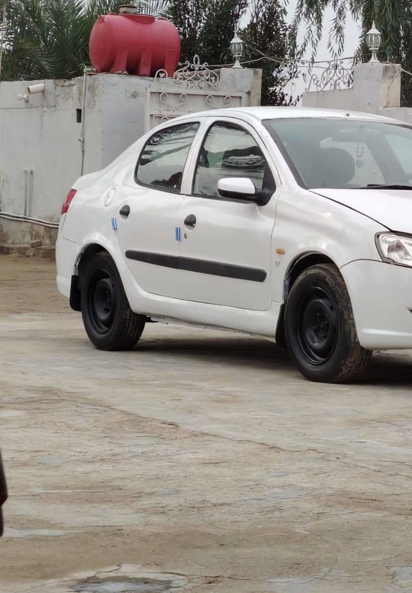 سمند رنا 2014
 رقم بابل سنويه مجدده 27 جاهزه من كلشي 
مكينه كير حداديه تبريد كشر دواخل تخم تاير عنواني بابل 
السعر 36 وبيه مجال مراوس حسب القناعه
مكاني بابل الشوملي ***********
