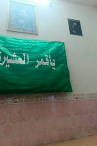سوق الشيوخ حي عاشور • ١٠٠م • حمامات داخلية وخارجية