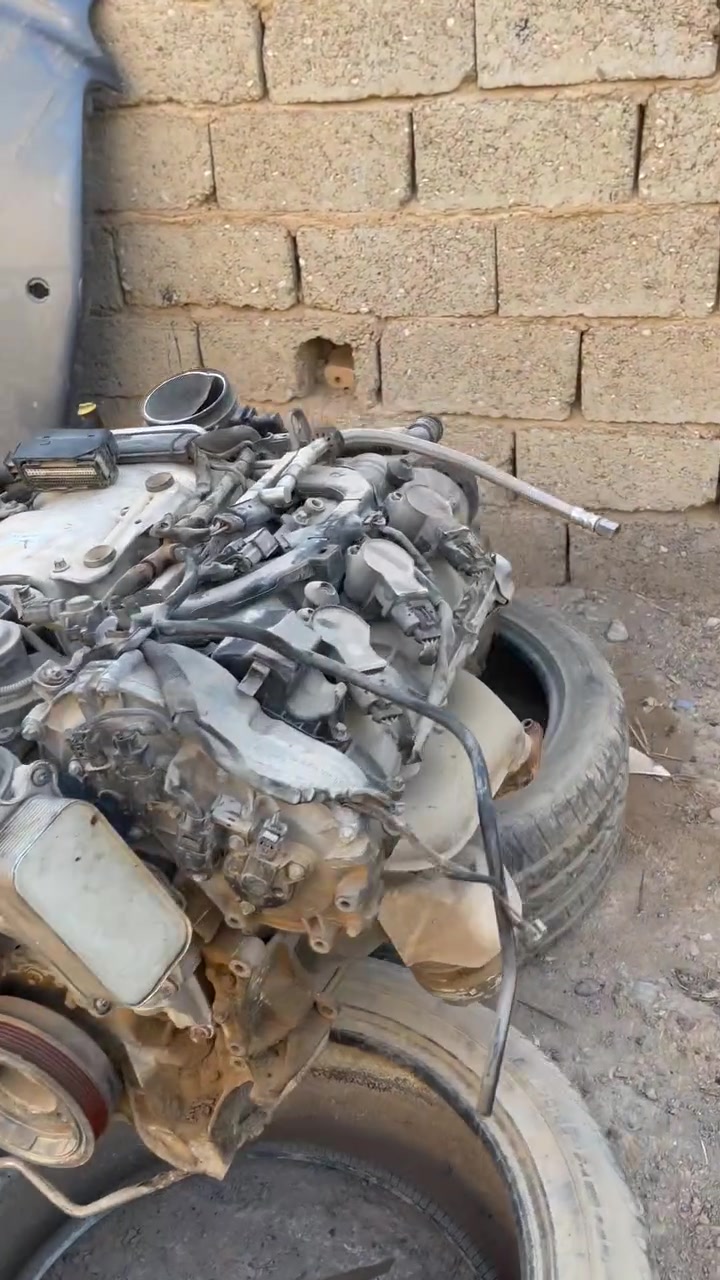 السلام عليكم مكينه وكير مرسيدس E350للبيع السعر 400تفاصيل اتصل ع الرقم ***********
