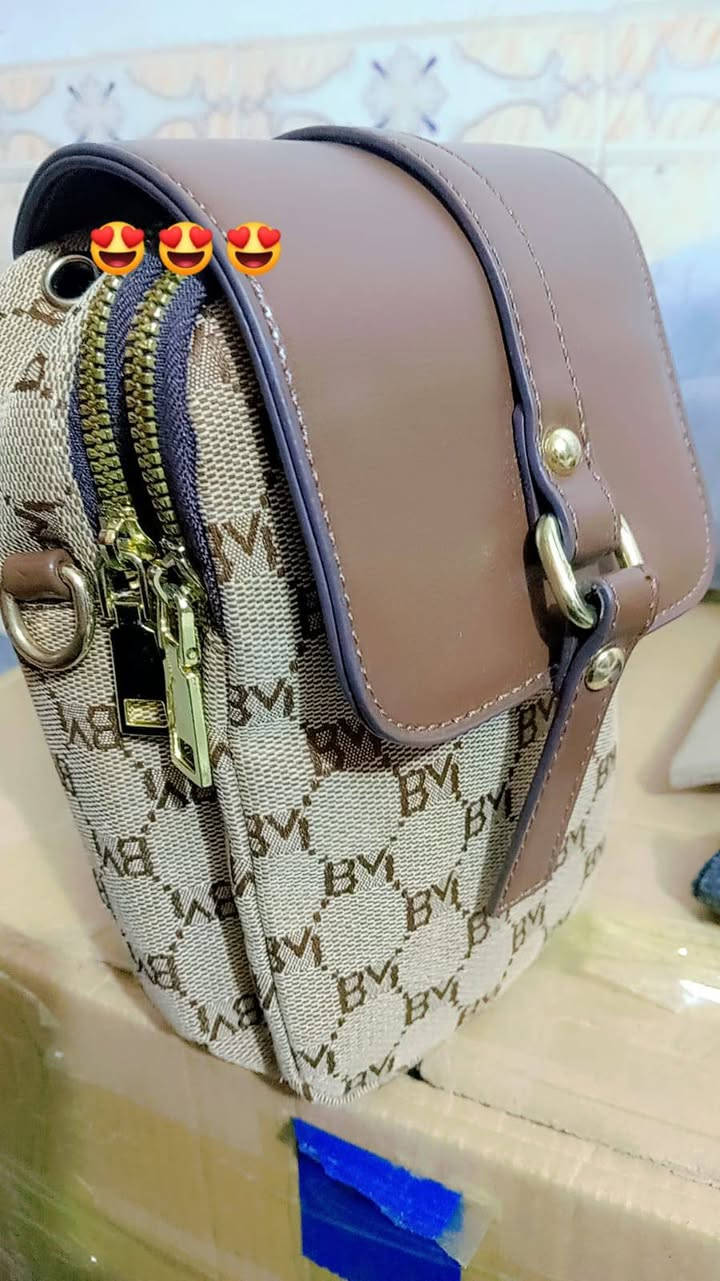 تخفيضات للعيد 🌺🔥🔥
⭕عرض اشتري قطعتين واحصل على هدية مجانا❤️‍🔥
اسرع، لم يتبق سوى ايام قليلة 😳
اجمل حقائب نسائيه وكياته😍
موجود فقط على صفحتنه🎆

التوصيل خلال يوم واحد فقط 
لكل محافظات العراق 🚐.. 
⭕اذا مو مثل الصوره رجعها
⭕واذا الحقيبه ماعجبتج رجعيها
⭕اذا ماعجبك الجودة رجعها 
             يرجى التأكد من البضاعه بوجود المندوب ضع ✅


**إذا كنت صاحب هذا الإعلان وتريد حذفه لأي سبب، رجاءا أرسل رسالة إلى الدعم الفني**