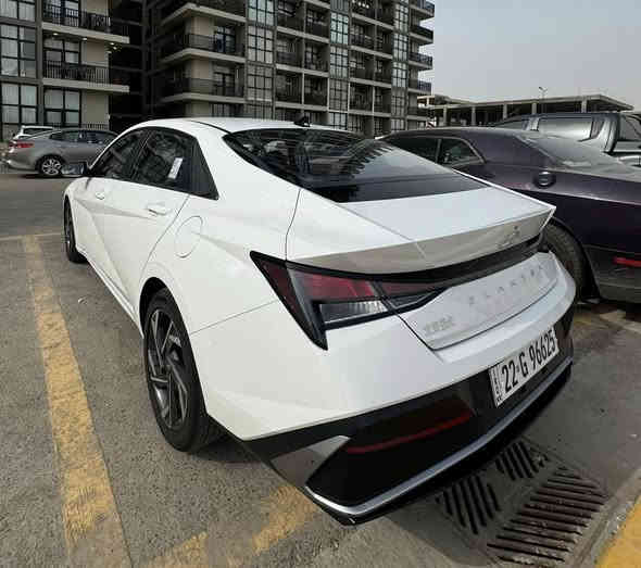 النترا موديل 2024 مكفولة عام ماشيه 48 كم السعر 140 وبيها مجال *********** مكاني بغداد كرخ
