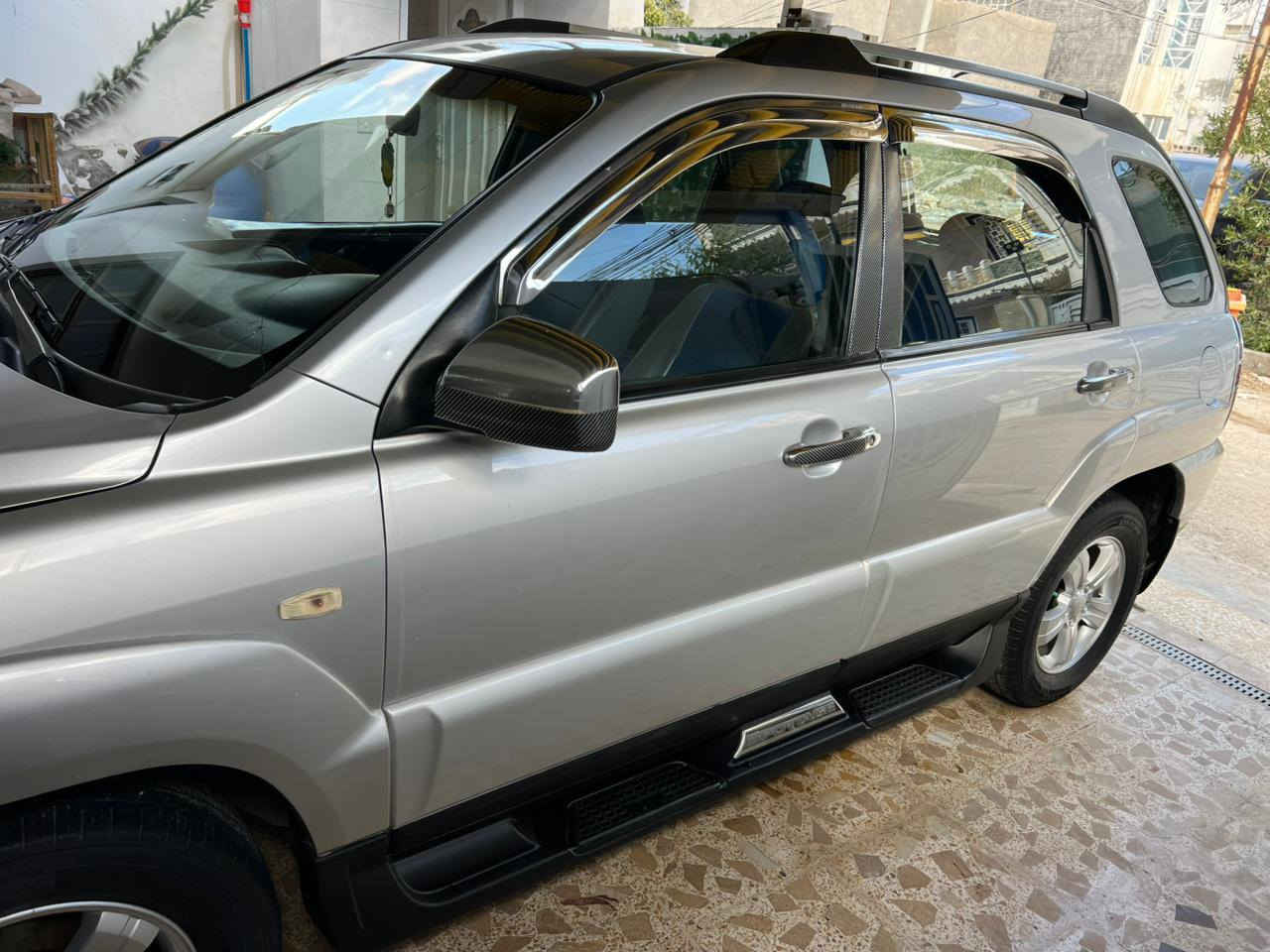 كيا سبورتج 2009 رقم بغداد محرك 2000
سياره مكفوالة من صبغ سعر 125 ورقة مكان سيارة ديالى بعقوبة 
الاتصال ***********
