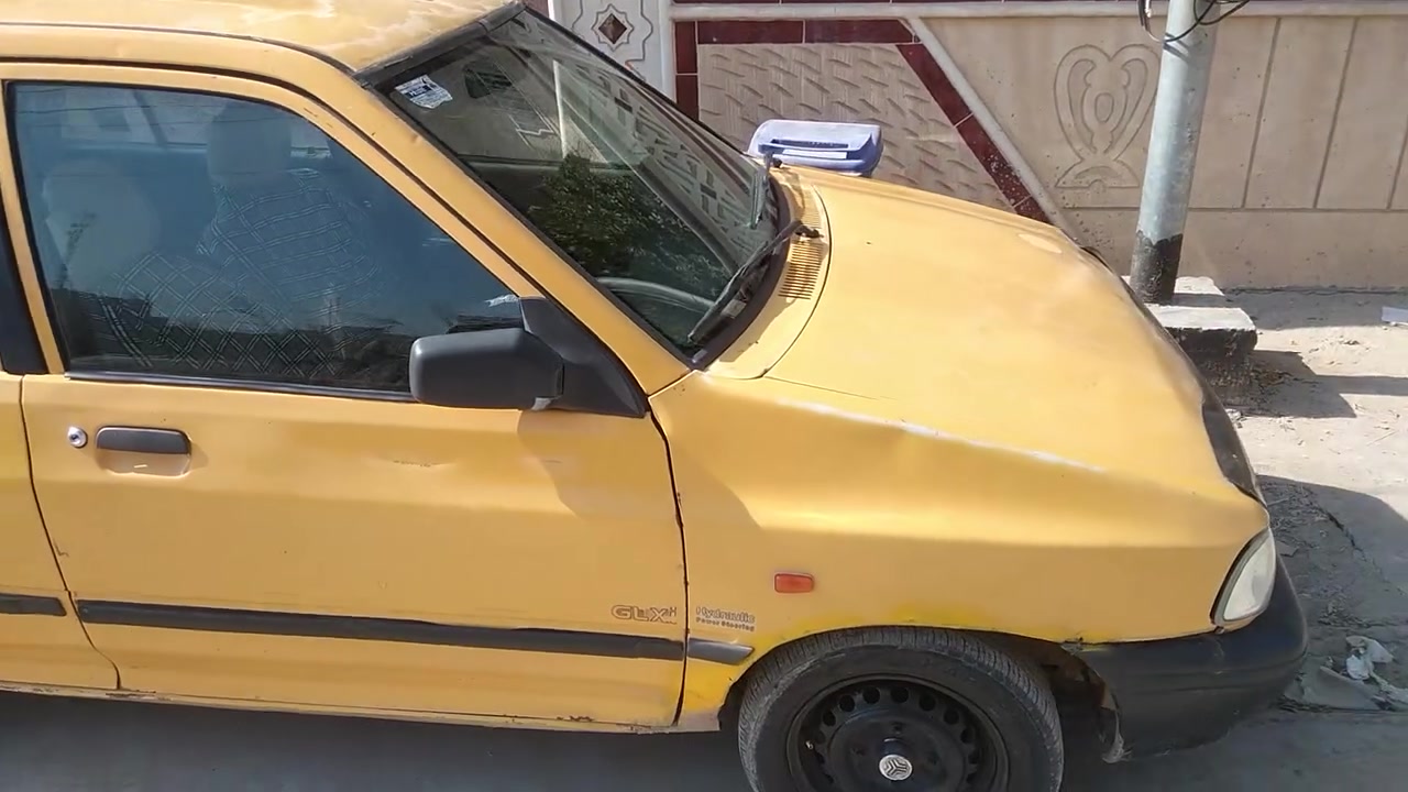 سلام عليكم سايبه ١١ مصفره هيأه وغرامه بأسمي شرط التحويل رقم نكليزي سنويه ساقطه صار ٣شهور مكينه وكير ومشط وصدر وكهربائيات كله شغاله وعليه ادامه كامله بس التبريد نقص غاز يشتغل بس حار رايده ٢٠ ورقه وبيه مجال بسيط رقم *********** العنوان بغداد شارع الجزيره منطقه الصلاح مقابيل بوب الشام او شارع النضال يم القصر البيض
