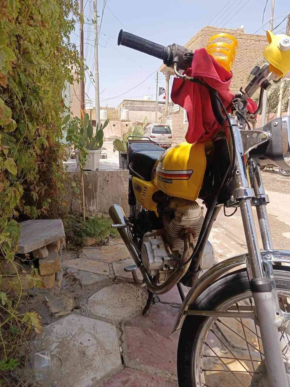 دراجه اربعه گير للبيع گلك  دراجه نضيه ٩٠/١٠٠ كدامك  سعر ٣٥٠  راسلني وتدلل رقمي واتساب فقط ***********
