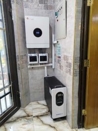 طاقة شمسية • ألواح لونجي 650واط • بطاريات ليثيوم 15كيلو