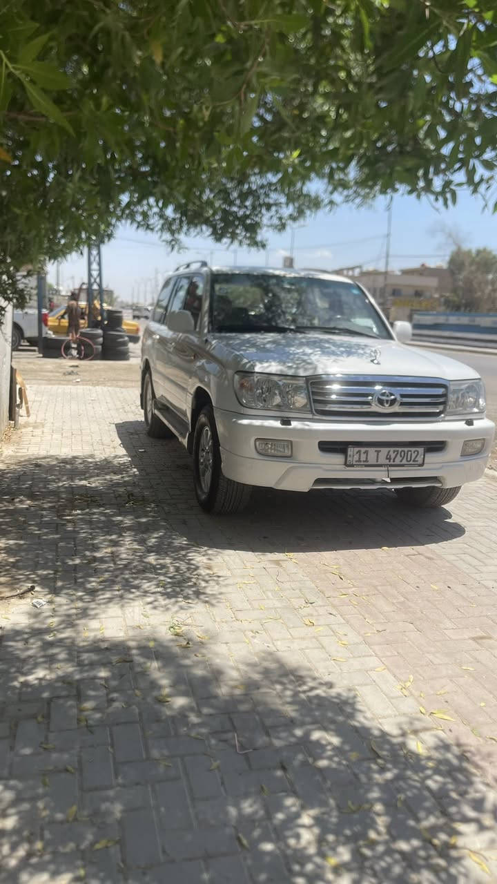 سلام عليكم لاندكروز موديل ٢٠٠١ ماشيه ٢٣٠ سياره جديده غرفه جديده بيه لسياره ما متعوبه عل بلاد صدر امامي خلي جديد تبريد ثلح تبريد ٣ قطع سبع راكب بيه ثلاجه لسياره فول للخير داخل جديد لسياره نضيفه بسمي تحويل ثاني يوم رقم بغداد الدوره ابدشير  للستفار السعر ١٤٨ وبيه مجال لشراي يخابر ويدلل لسياره كفاله بدون صبغ بيه بس بل امامي مال لجاملغ لخشم مالته لباقي كفاله بدون صبغ ***********
