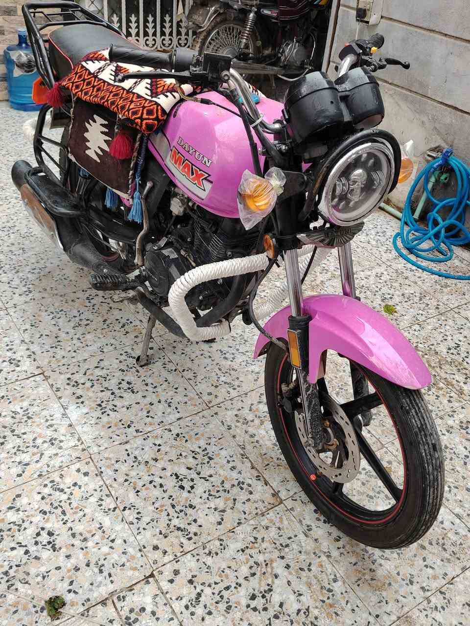 البيع موديل 23مكفول من كلشي وراق صولي السعر مليون و450وبيه مجال شي بصيط المكان الحله ورديه شارع 30
***********
