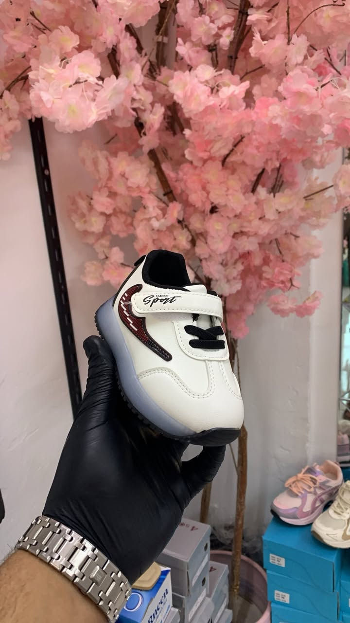 PInk shoes 
جديد  حذاء طفل أشكال وألوان مختلفة من قياس 20الى 25

📍الدور نهاية سوق الخضار مجاور مجمع كرستال


**إذا كنت صاحب هذا الإعلان وتريد حذفه لأي سبب، رجاءا أرسل رسالة إلى الدعم الفني**