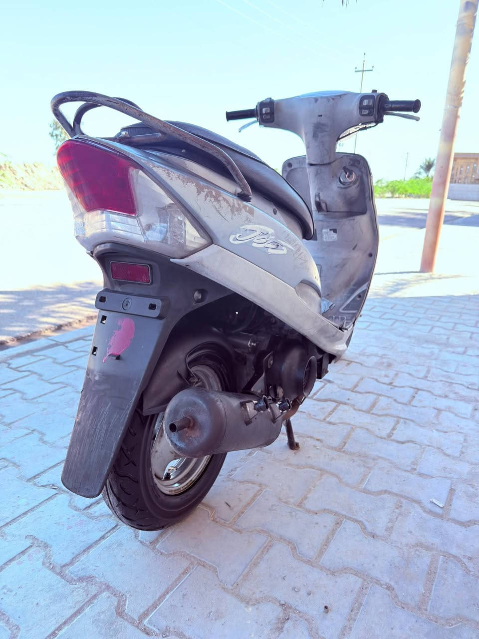 سلام عليكم
دراجه للبيع حاويه ما مفتوحه ونضيفه السعر خاص


**إذا كنت صاحب هذا الإعلان وتريد حذفه لأي سبب، رجاءا أرسل رسالة إلى الدعم الفني**