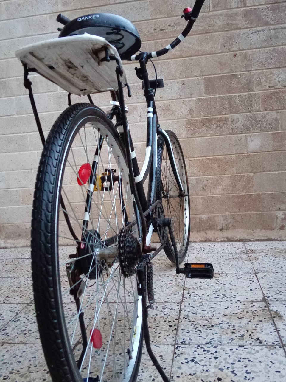 السلام عليكم بايسكل عبد الحليم البيع بايسكل حيل نضيف مانقصول كلشي بايسكل حيل جديد غراضو كامله مع طفريات مالو موجوده معه بايدرات جدد موجوده الستفسار تعل خاص السعر 40 بي مجل


**إذا كنت صاحب هذا الإعلان وتريد حذفه لأي سبب، رجاءا أرسل رسالة إلى الدعم الفني**