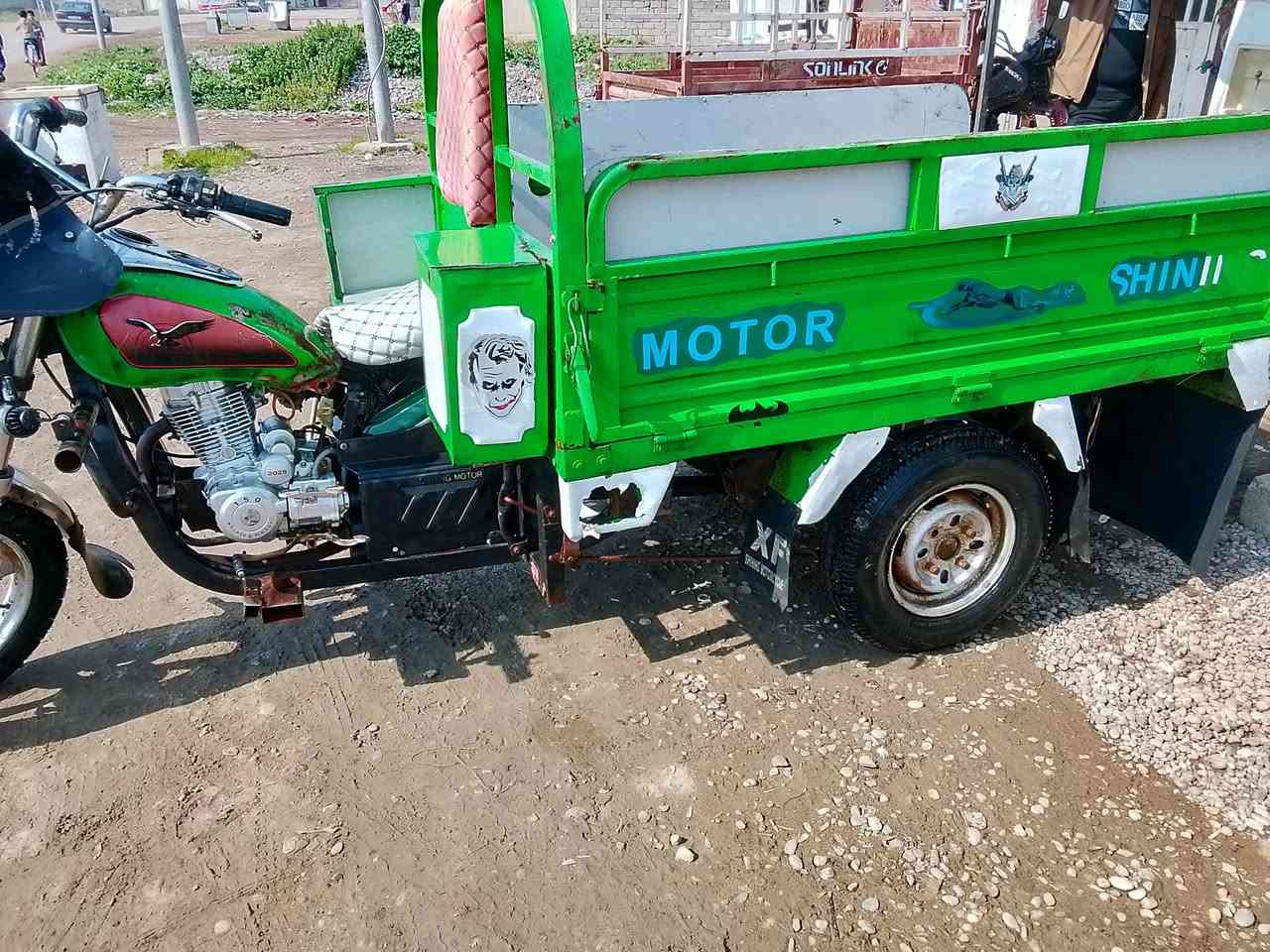 السلام عليكم ستوته للبيع لون اخضر موديل 2018محرك 2025منفيس بيها كهربائيات كله شرط شغال قطره لحيم مابيها من الشاصي للركبه جدام العين السعر 950بيها مجال شي قليل مكان النمرود قريه الجرف ***********
