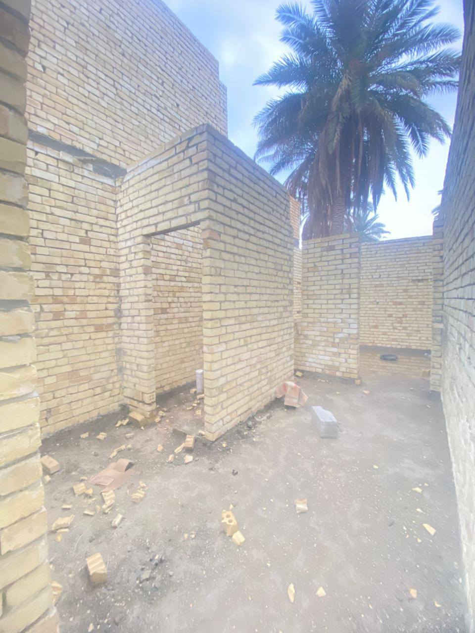 مشتمل للبيع مساحه 60متر
نوع العقار طابو زراعي سند 25 

بيت جديد غير مسكون تسليم مفتاح 🔐 

بناء طابوك 

يحتوي على مدخل”صاله مطبخ صحيات  وغرفتين نوم 

موقع العقار منطقة دوانم قرب شرطه الخامسه وتراث 

سعر 60مليون وقابل للتفاوض 

متوفر قطع ارضي كامل خدمات بسعر 250 للمتر 

متوفر مشتملات اقساط بمقدمه 25 مليون 

الاستفسار اكثر *********** متوفر واتس
