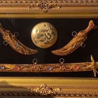 لوحة تخبل • مجسم سيوف • انتيكه