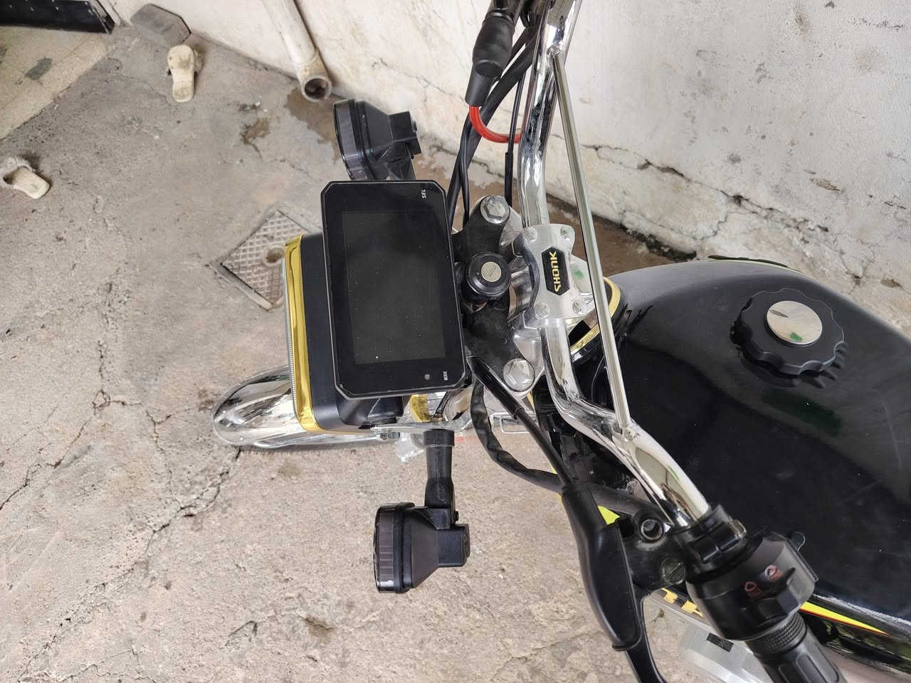 مطار للبيع 4 جير 2026 زيرو السعر 800 وبي مجال بسيط ***********
