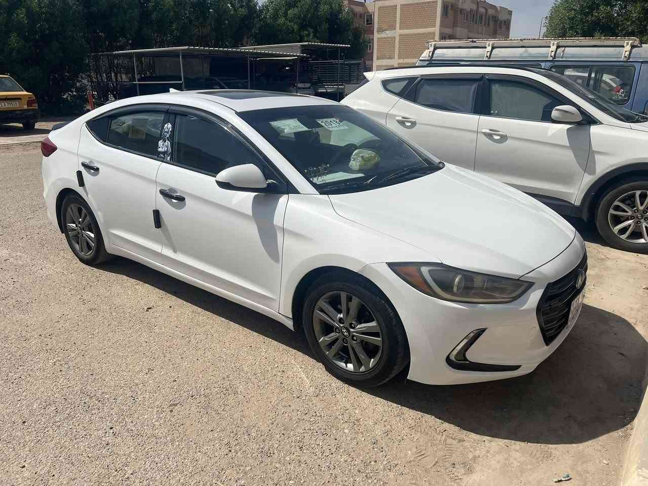 النترا 2018فول واحد ع واحد 
فتحه بصمه جنطه كهرباء مكينه2000 دوش مكينه بجيس تبريد شرط ثلج جاهزه من كلشي بيه كم قطعه صبغ بدون حادث فقط من امريكا سعر اتصل وخادمك ***********
