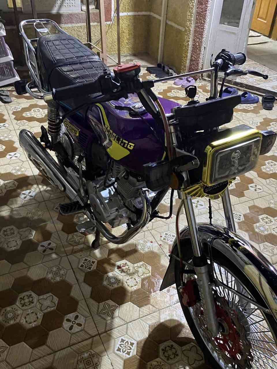 تايكر للبيع موديل 2025
لون بنفسجي💜

السعر 750 بيها مجال حك الجيه

دراجه نضيفه اوراقها كامله دشبول تاب 

للاستفسار ***********

العنوان بعقوبه بهرز
