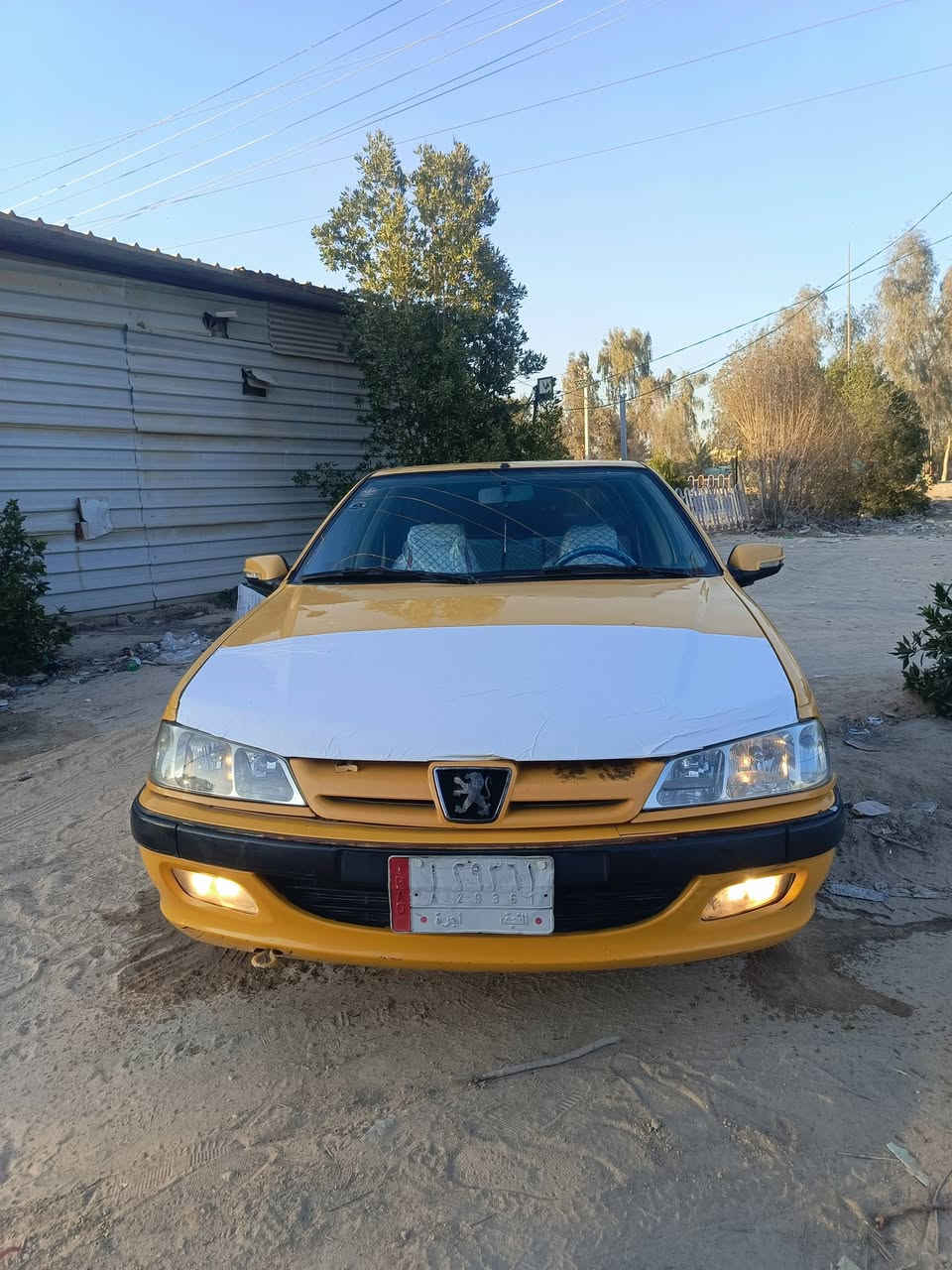 اللهم صل على محمد وال محمد
بيجو بارص 2015رقم نجف
مكان السياره بالنجف
كير ومحرك خير من الله 
تخم تاير ابو الخطه ستوني شاده
السياره مكفوله من الضربه 
بيه صبغ جاملغ وباب فقط 
كهربائياتها كلهه شغاله 
حداديه 80 بالميه 
السعر 38 وبيها مجال للشراي 
*********** بي واتساب
