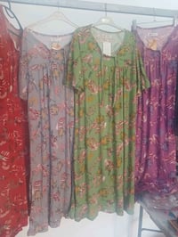 ملابس • توصيل • مراسلة الصفحة