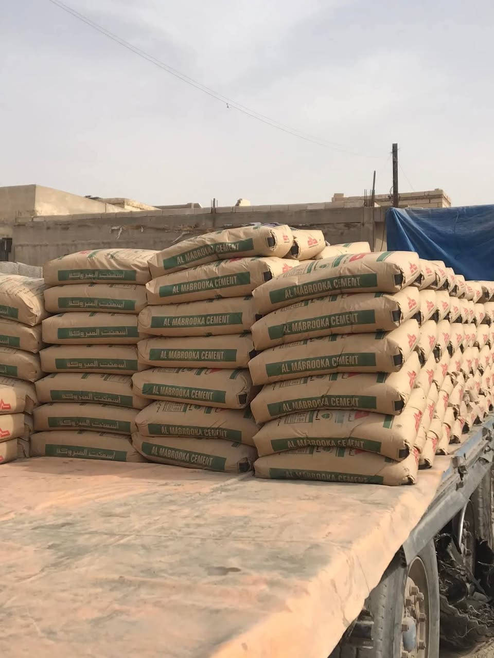 السلام عليكم   أسمنت  مبروكة مقاوم سعر الطن 110 ألف 
 واسمنت مبروكة عادي سعر الطن 105   واسمنت  العمارة  100الف   كلهن واصل   باب البيت   *********** سيد مصطفى
