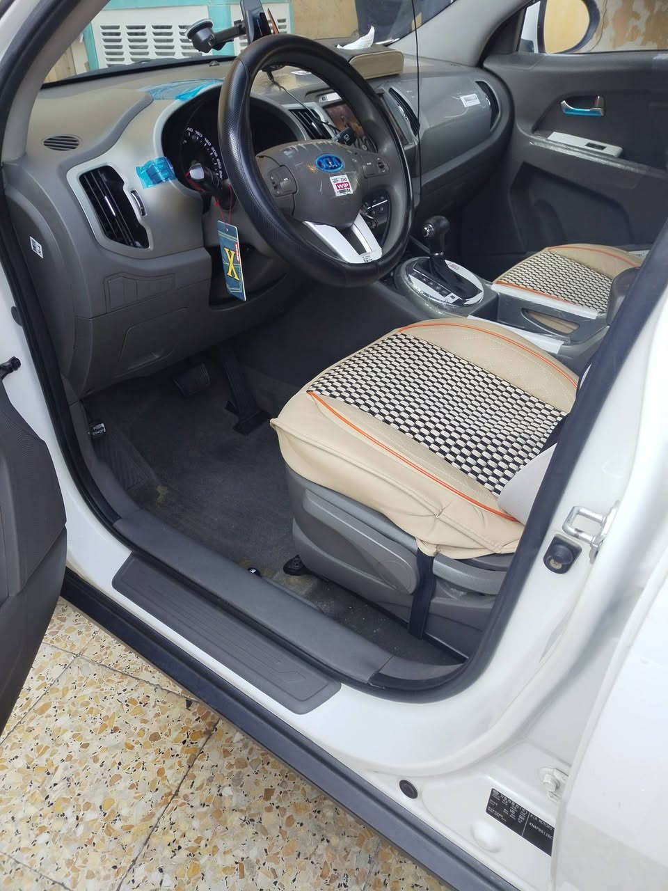 سبورتج ١٢ مكفوله من الضربه والصبغ خليجية ماشيه ١٠٠ السياره اخت الزيرو كير محرك كهربائيات تبريد ثلج تخم تاير ياباني الاسبير منازل بلادي شركه حداديه ممتازه 100 /100   على الشركه السعر ١٤٥ ورقة مكاني بغداد السياره بأسمي *********** ***********
