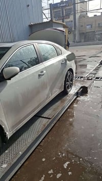 سيراتو 24 محرك 2000  فتحه تبريد قطعتين  ماشيه 137 الف  بيها طخات بارد ...