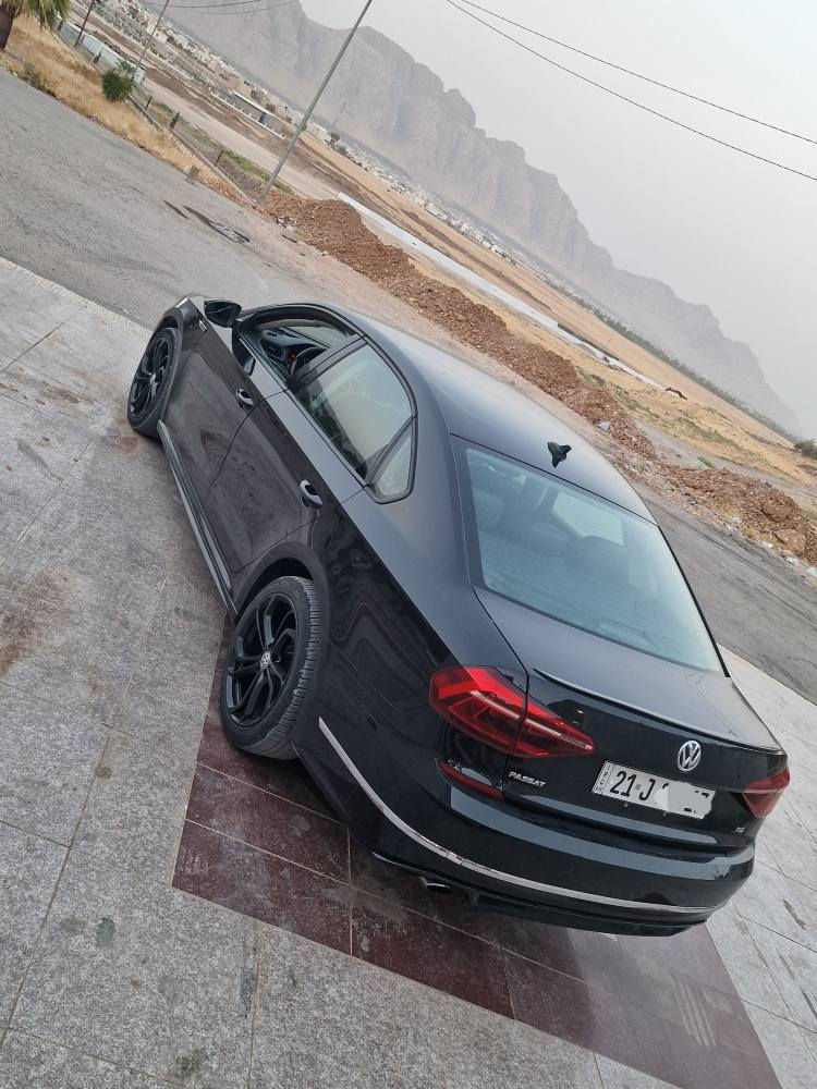 passat 2018 R line 
پاسات 2018 ئاڕ لاین
فول مواسەفات بەس سڵاید و بەسمە نیە
2 پارچەو نیوی بۆیاغە 
بێ ئێرباگ
رادار 
ڕاداری ئاوێنە 
حاسە و کامێرە 
تحدید سرعە
کوشن جڵد وکارەبایی و هیتەرە
سێ گێڕ و گێڕ سپۆرتە
تەبرید دوو زۆن  
نرخ/ ١١٢ وەرەقە و مەجال
شوێن/ ڕانیە
ژ.مۆبایل/ *********** رانية, السليمانية
