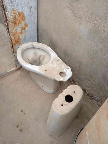 لوكر قفل 50 لبقيه كلمن وسعره ***********
