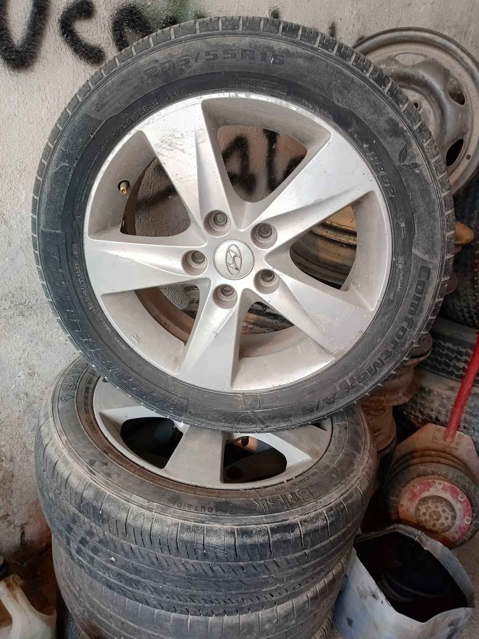 السلام عليكم ويلكب النتره حجم 16للبيع لا عواج ولا تصليح السعر 250وبيه مجال المكان الزبير /***********
