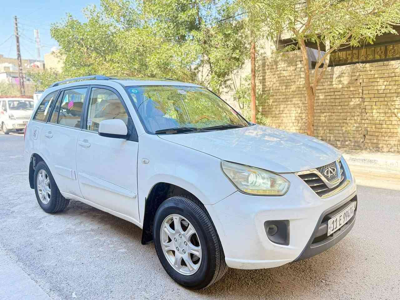 السلام عليكم ورحمة الله وبركاته
شيري تيكو موديل ٢٠١٣ رقم وهزة وملسق وسنوية كلة جديد مصفر

اللون ابيض لا ضربة ولا تبديل بيهة تعمير خياسات معروف الشيري منين يخيس حشة السامع

مكينة ١٨٠٠ وكير كهرباء وتبريد وصدر وتخم تاير وشاشة كلة جديد ومكفول ١٠٠ بالمية

دواخل السيارة بالنايلون جديدة استخدام شخصي مكان السيارة الأمين الثانية قرب جامع المحسن او مدرسة الاخيضر حيدر ابو حسام ***********
