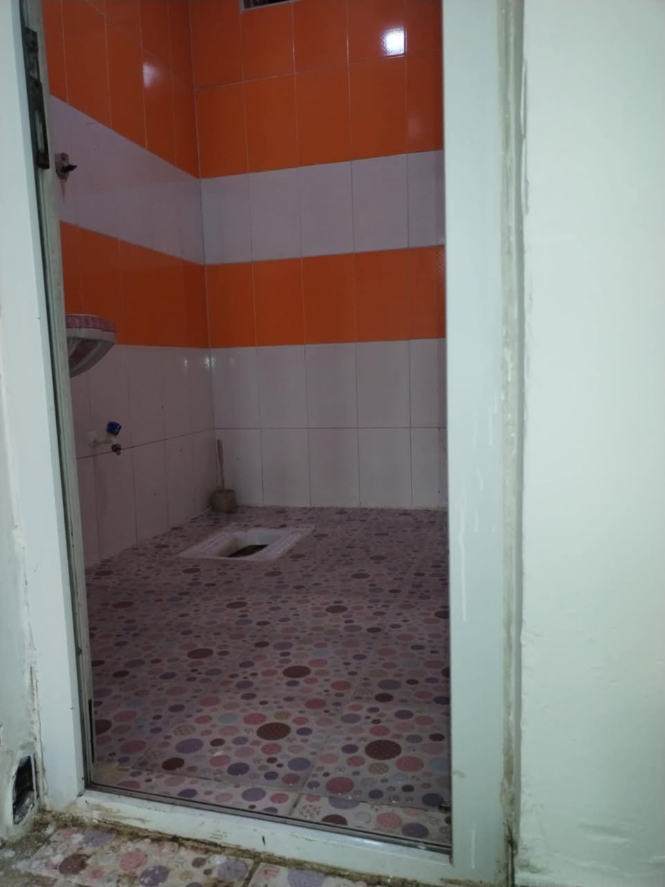 شقه لاجار
قرب شارع ام عمار. *********** وتساب
