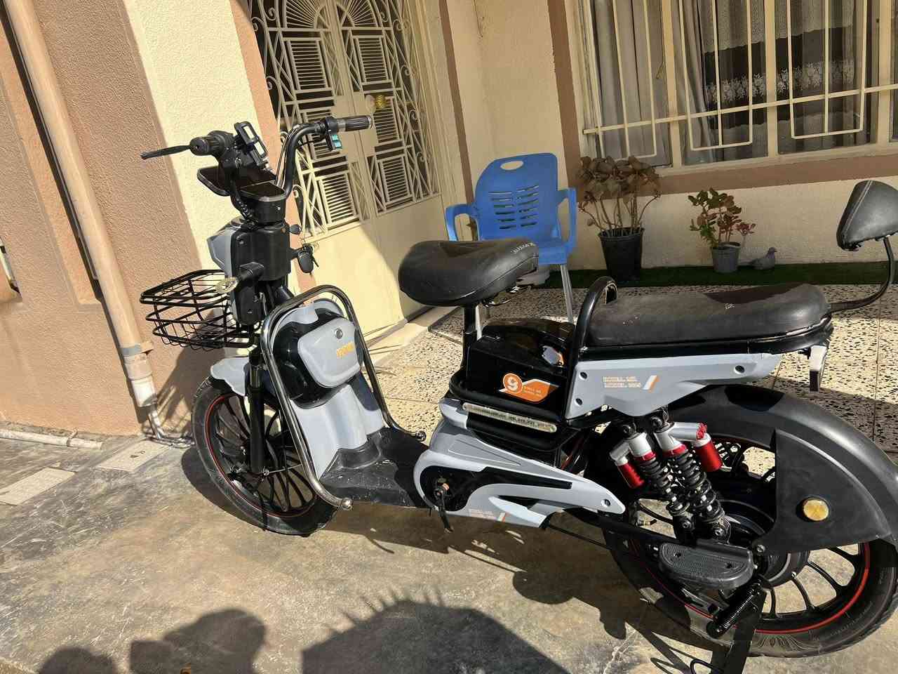 بايسكل شحن للبيع ٢٠٢٥ جديد كامل مابي نقص بطاريات جدد ع فحص شرط كلة شغال ماملعوب بي ابدد ع شركة السعر ٢٥٠ بي مجال العنوان ديالى ابي صيدا ***********
