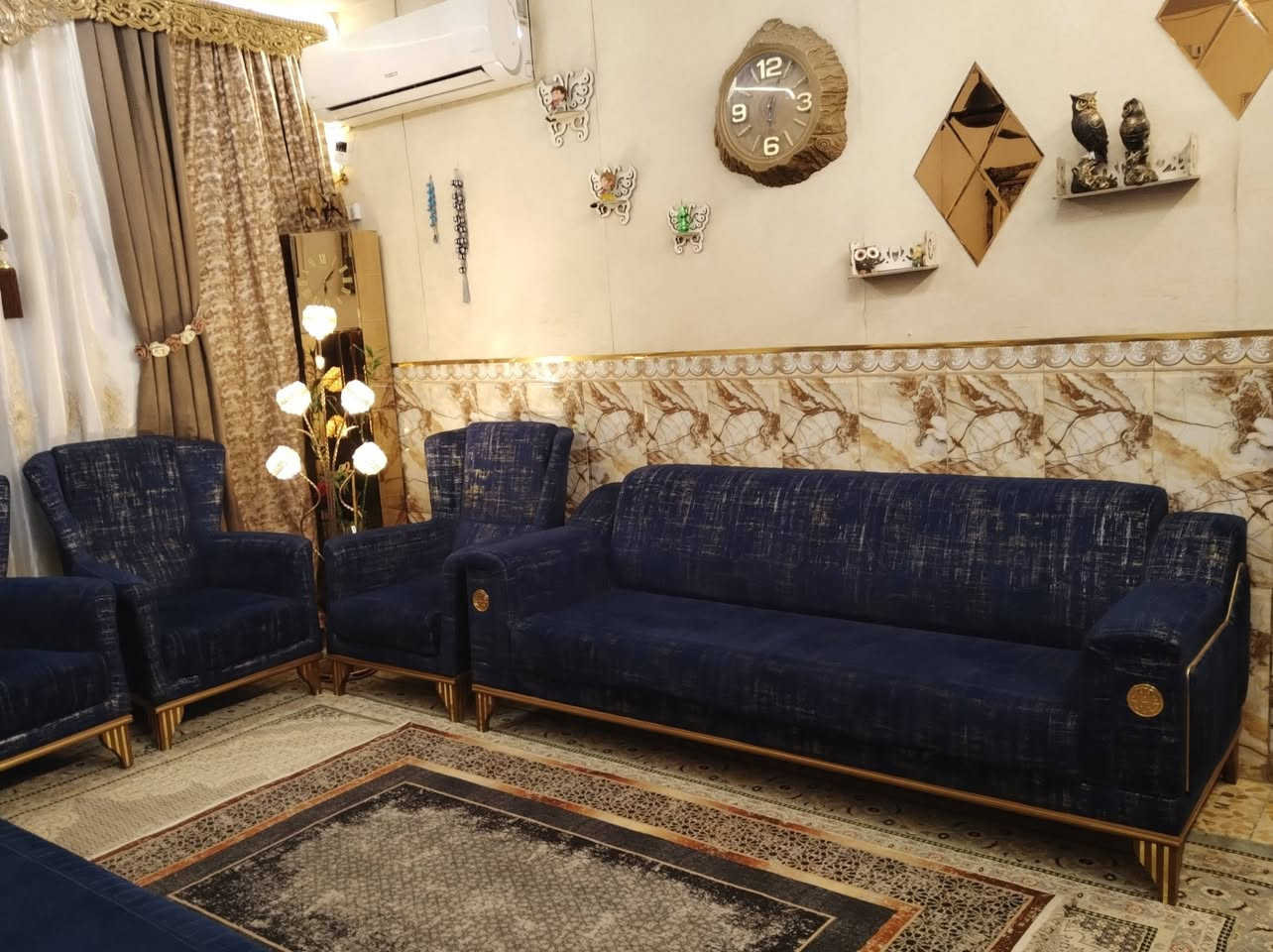 تخم تركي مودرن ١٠ مقاعد القنفة الجبيرة كهربائية نظام سرير سحب سلايت تصميم حديث قوي تكمة ثكيل أرجل خشب زان داير فريم اسفنج طبي بلوستر ظغط سوفت قماش وتر بروف ضد الاتربة والمي استخدام قليل اخو الجديد شخط ما بي نظافتة ١٠٠ ٪ نظيف جدا مبي اي ضرر... ٧٥٠ وبي مجال بسيط للشراي الجاد


**إذا كنت صاحب هذا الإعلان وتريد حذفه لأي سبب، رجاءا أرسل رسالة إلى الدعم الفني**