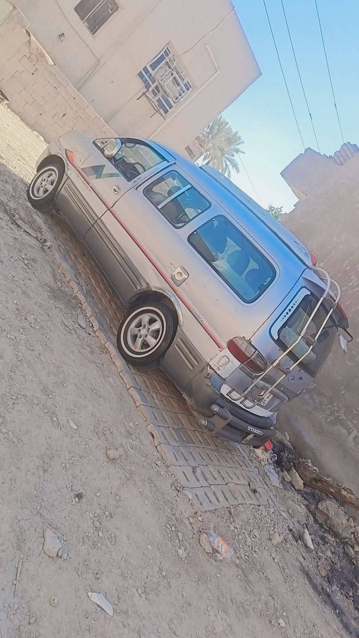 سلام عليكم للبيع ستاركس موديل 2006 محرك مجفت
 جديد لا تبخير ولا تنقيص تبريد منضومه جديد  لا ضربه ولا صبغ شاصي واحد معمر بسمي مكان ابي غريب لتصال عله رقم *********** لسعر 75
