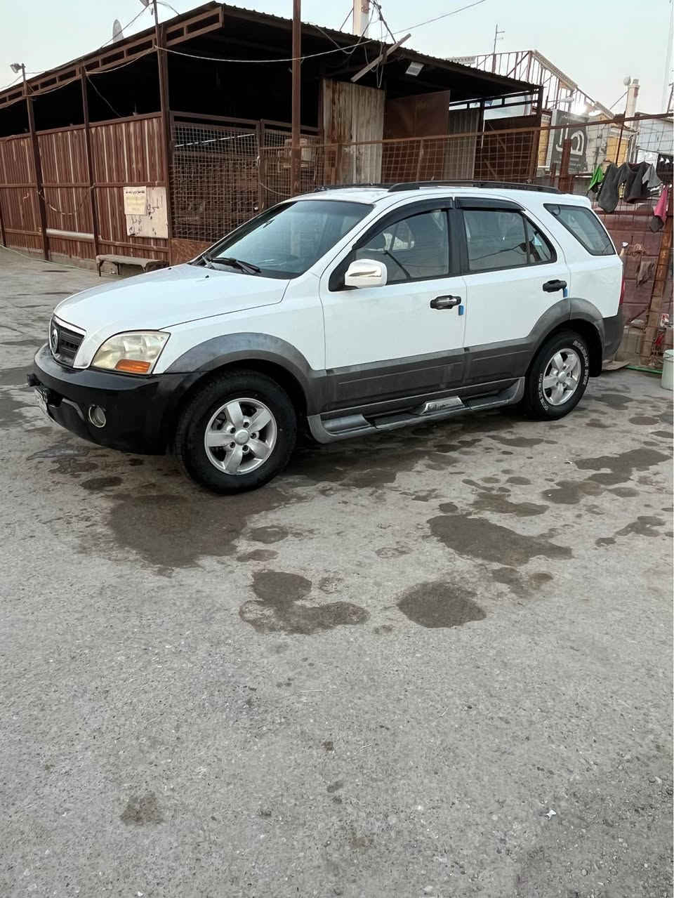 السلام عليكم سورنتو مديل ٢٠٠٩ فول مواصفات خليجي كفالة عامة من صربه ومعجون وتبديل بيها فقط رشة صبغ بلبنيد سته سلندر ٧راكب السعر ٩٢ وبيها مجال رقم بغداد عندي بيها وكاله عامه العنوان بصرة شط العرب الجزيرة *********** البصرة, العراق
