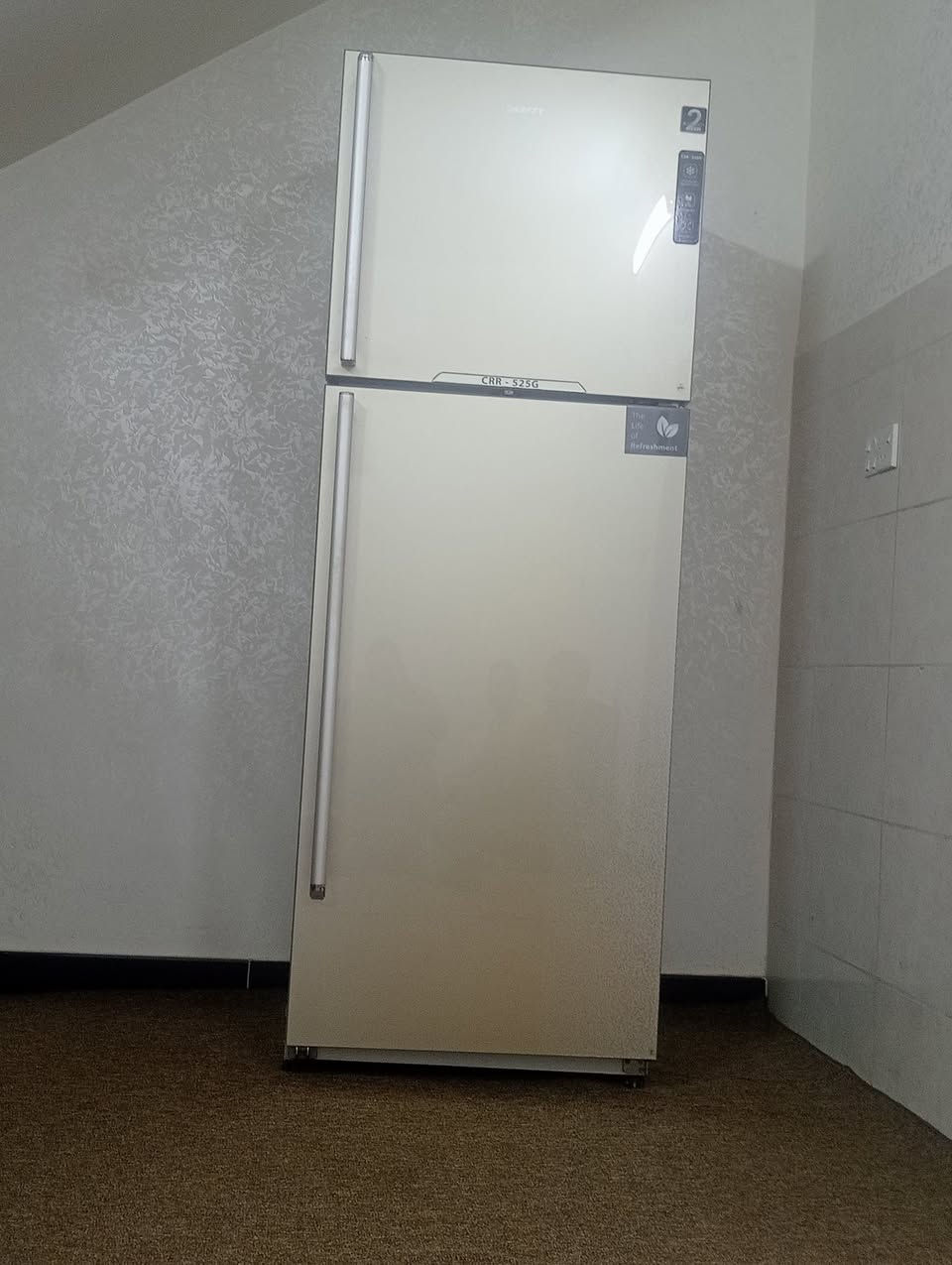 سلام عليكم غراض للبيع مكاني مدينه شارع صيانه 
تصل وتدلل *********** او ***********
