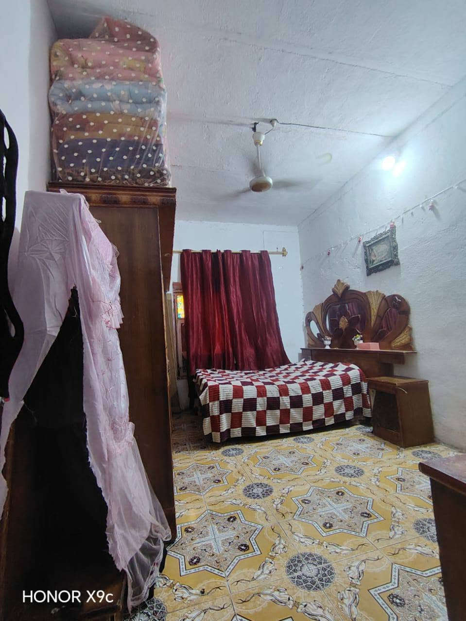 اللهم صًلّيےّ ع محمد وال محمد
السلام عليكم لبيت للبيع🏡 / طابو صرف
        ..مساحَة البيت مـ200
عدد غرف نوم 2
   📍موقع البيت الشيشان الاولئ موقع📌 متاز جدأ
  

رقم الهاتف ***********👉
