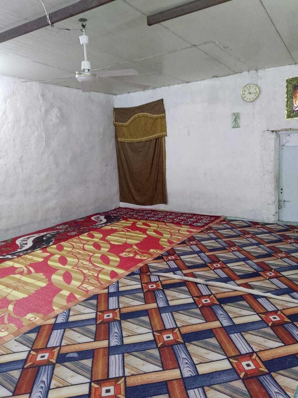 بيت البيع 👈 تجاوز 👉مساحته 150 متر واجها 10 ونزال 15 غرفه نوم وستقبال ومطبخ وحمام جبير حيل كراج حمام وتواليت الرضيه شتايكر وسكف سندويج كهرباء ماي سحب تانكي ماطول قريب ع شارع العام البيت العنوان بغداد منطقت بوب الشام  جاي من القوس ع يدك اليمنه يم الملعب مسافه 200 متر من شارع العام ريسي البيت 👈 السعر 15 وبي مجال👉 مايرهم قصد ولا مقدمه حاضر فلوسه البيت اليريد يشوف البيت مقطع فيديو يدخل علي خاص ادزله مقطع فيديو مال البيت مصوره من خارج ومن داخل اتصال برقمي او خاص عادي بي وقت ***********  واتساب👉
