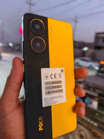 بوكو اكس ٧ برو ذاكرة ٥١٢ بطاريه ٦ آلاف فريمات الالعاب ١٢٠ ستعمال شهرين كسر باكيت جميع ملحقاته من شاحنه وكارتون للتواصل *********** واتساب
