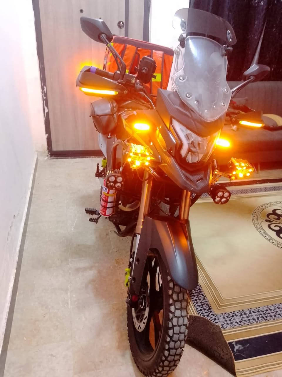 السلام عليكم دايوان ادفنجر 300cc كفاله عامه من كلشي محور جوبلس زنجيل مبدل ابو الربل بلوجكترات وكشافات أو جنط صفح مناقصها كلشي الدراجه رقم نكليزي الجديد بسمي تحويل ثاني يوم مكاني الدوره سعر 3500 وبيها مجال 

*********** اتصال 
*********** واتساب
