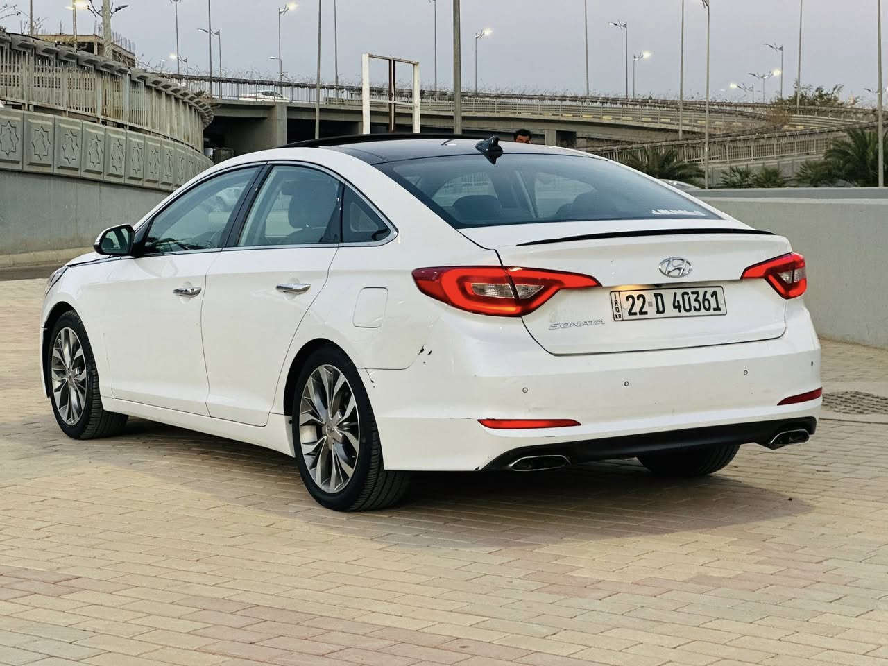 سوناتا
خليجيه موديل 2015
فول المواصفات VIP
بصمه بانوراما كشنات كهرباء كشنات تدفئه تبريد 
حساس امامي خلفي لد امامي خلفي نقاط عمياء 
برده خلفيه بردات بالابواب 
بيهه صبغ صفحه السكن وجاملغ خلفي جهه السايق 
حار بلبنيد شبرين
رقم اربيل باسمي 
السعر 135
للأستفسار ***********
