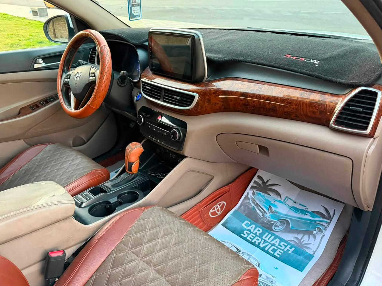 السلام عليكم توسان خليجي 2020 الكاصد فول مواصفات 1/1 مكفوله كفاله عامه السعر ( 177$) مكاني بغداد زيونه *********** رقم بغداد انگليزي هزه ورقم وسنويه جديده 
مواصفات فول / بنوراما / بصمه تشغيل وبصمه دخول / شاحن وايرلس / كشنات جلد بقلاوه / كشنات ٢ كهرباء / اشاير بلمري 
والمري شفط / شاشه وكامره خلفيه محرك 2000 دوش 
سياره جاهزه بدون نقص تبريد ثلج وصدر جديد الشراي يتصل
