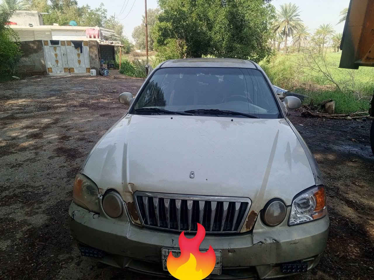 مطلوب سوناتا اوبتيما النترا ادوات 
مراوس اصولي مشروع وطني رقم نجف
اوبتيما 2006 وارد امريكي 
 جاردة و مسمكر 
ما صابغها بسبب الظروف
محرك 2700 V6
حدادية جديدة صار شهر من سويتها 
تخم تاير جديد  صار 4 اشهر شديتهن
كهربائيات بلادي بس فتحت السنتر لوك قفل السيارة بيدي لان الريمونت ضاع 
غراضها كلها موجودة اي نقص مابيها 
سيارة  كشىرها نظيف شرط 
بيها طخات معدلهن عالبارد _درجة اولى والصور كدامك
بنيد واني امشي 160نفتح وفلش الجامة و السلايد روف  وصارت رصعتين صغار بالسقف 
مبدل بنيد بلادي اصل/ السعر  45
***********
