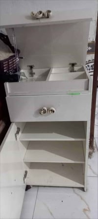 أغراض متنوعة • بغداد • خزائن