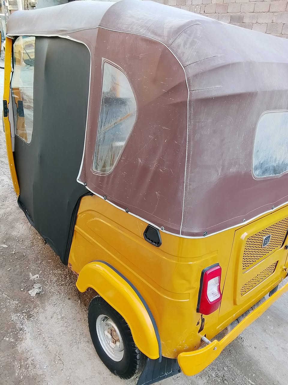 السلام عليكم تكتك 2021لبيع مكينه لا تبخير ولا تنقيص كشر كفاله فقط بيهه طخه خفيفه يم  موضح بصور مكاني بغداد تاجي سبع البور الاستفسار ***********
